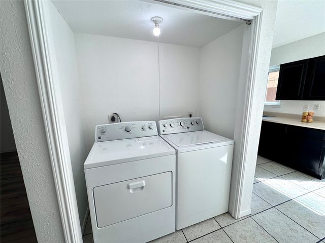 9901 Sharpcrest Street M6, Houston, TX 77036