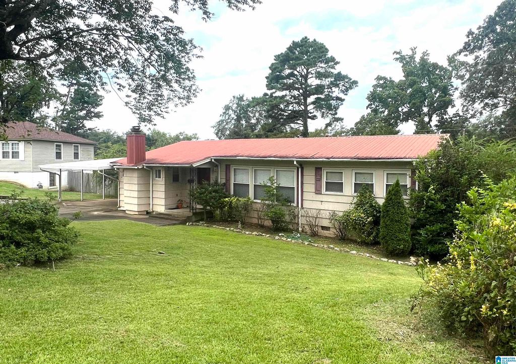 916 OAKVIEW CIRCLE, Fairfield, AL 35064