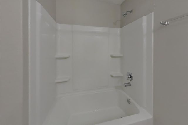 628 Totem Trail Drive, La Marque, TX 77568