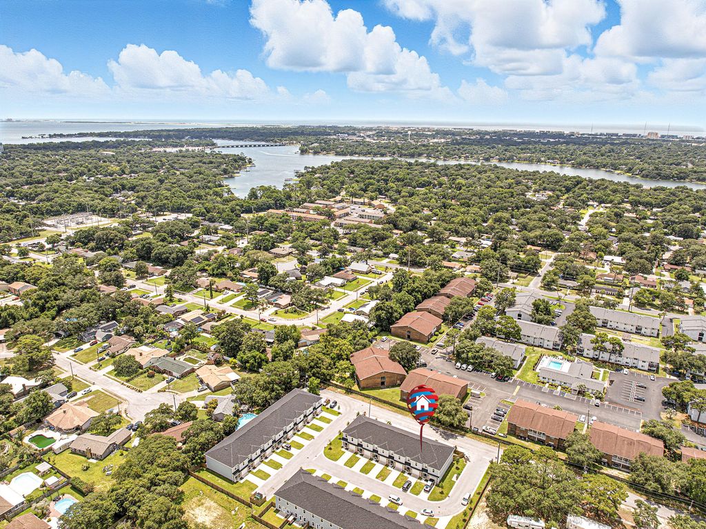 105 Pentecost Way, Fort Walton Beach, FL 32547