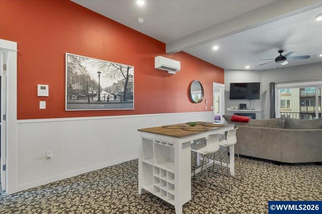 229 Commercial St NE, Salem, OR 97301