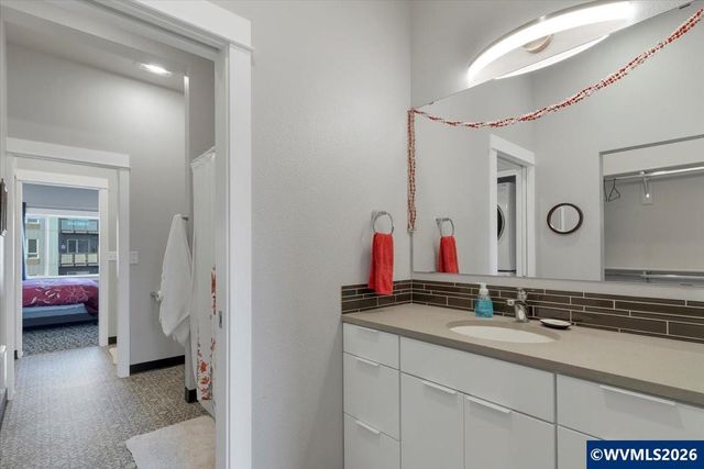 229 Commercial St NE, Salem, OR 97301