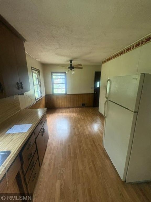 2594 Fairview Avenue N, Roseville, MN 55113 — photo 3