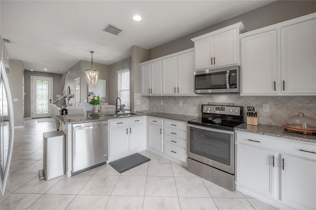 9310 BLUEBERRY ASH CIRCLE, Riverview, FL 33578