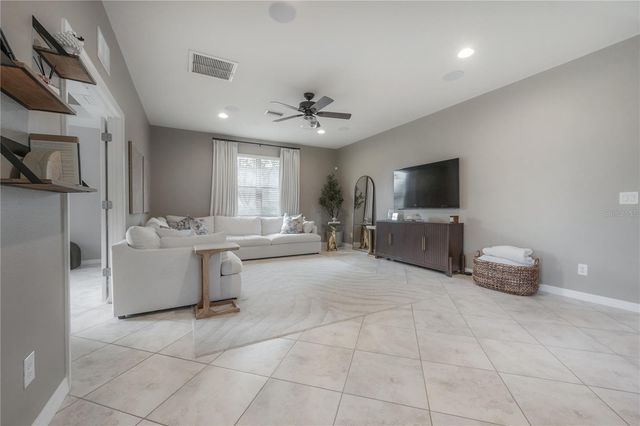 9310 BLUEBERRY ASH CIRCLE, Riverview, FL 33578