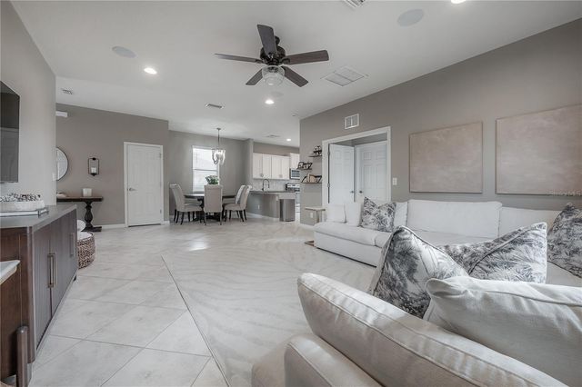 9310 BLUEBERRY ASH CIRCLE, Riverview, FL 33578