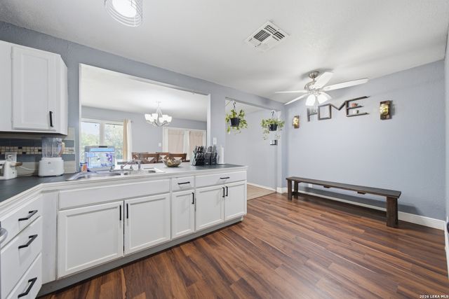 11414 Rifle Gap, San Antonio, TX 78245