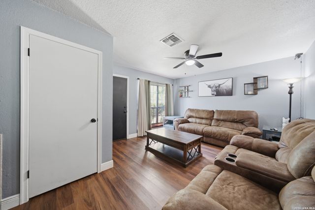 11414 Rifle Gap, San Antonio, TX 78245