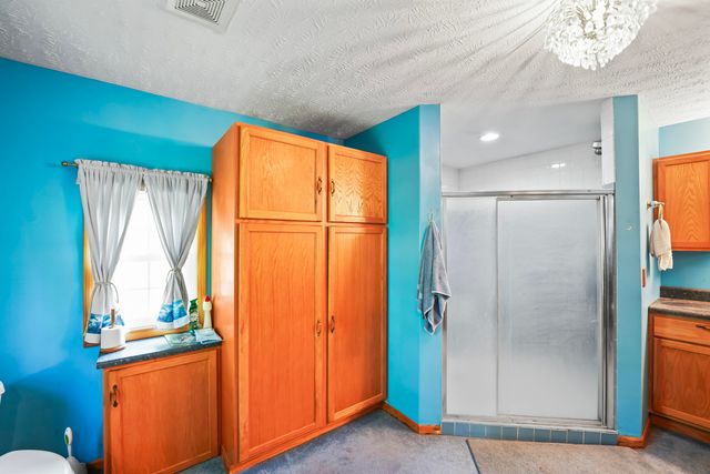 4587 East Farm Road 136, Springfield, MO 65809