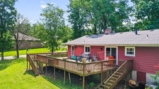 4587 East Farm Road 136, Springfield, MO 65809
