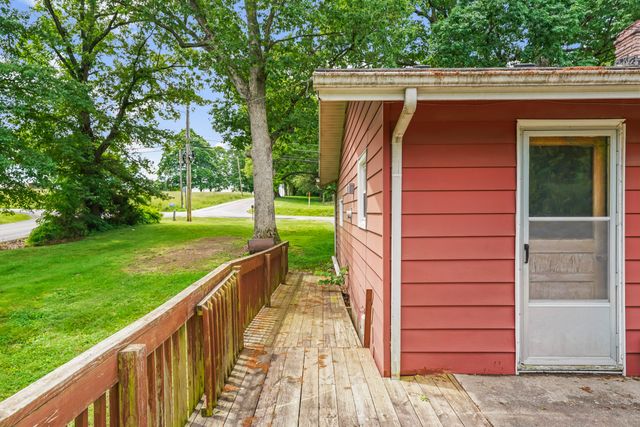 4587 East Farm Road 136, Springfield, MO 65809
