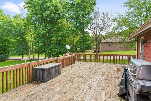 4587 East Farm Road 136, Springfield, MO 65809