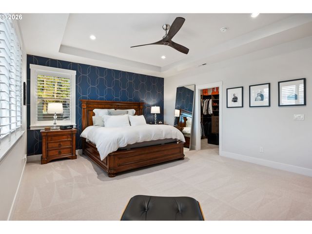 16561 Sw BOTANY BAY Ln, Portland, OR 97224