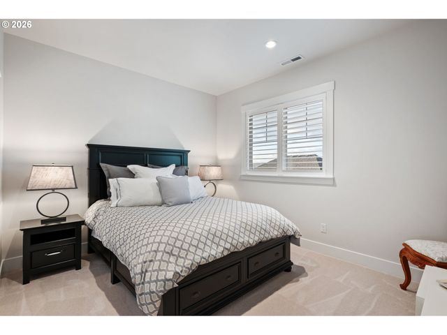 16561 Sw BOTANY BAY Ln, Portland, OR 97224