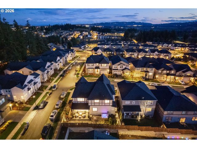 16561 Sw BOTANY BAY Ln, Portland, OR 97224