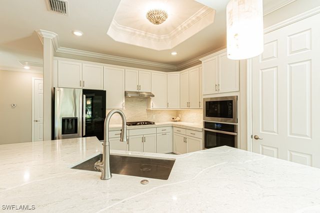 1869 MUSTIQUE ST, Naples, FL 34120