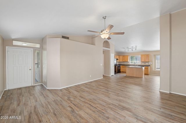 18642 N 42ND Street, Phoenix, AZ 85050