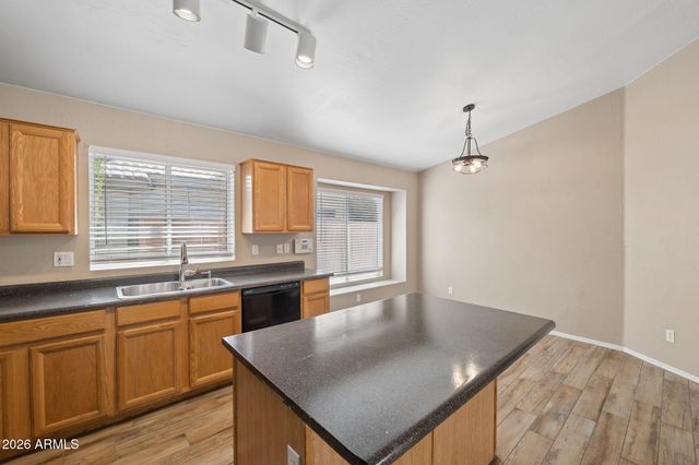 18642 N 42ND Street, Phoenix, AZ 85050