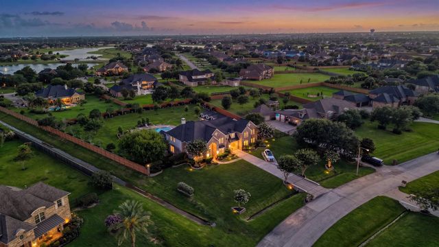 3960 Pebble Brook Drive, League City, TX 77573
