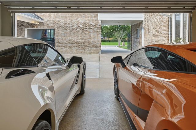3960 Pebble Brook Drive, League City, TX 77573