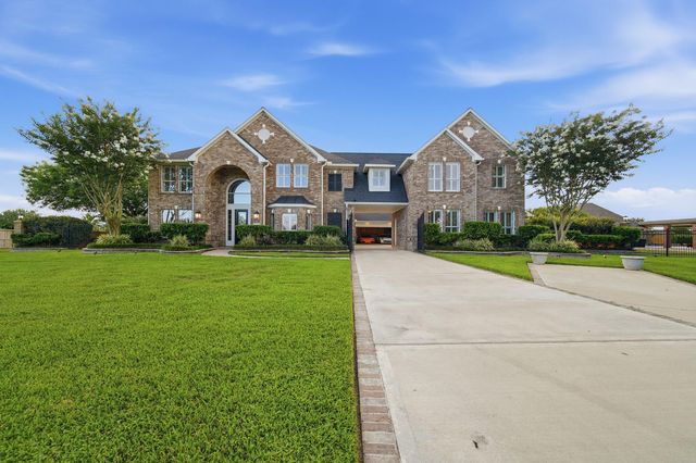 3960 Pebble Brook Drive, League City, TX 77573