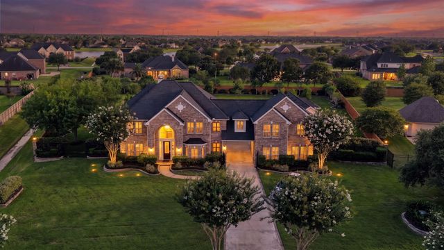 3960 Pebble Brook Drive, League City, TX 77573