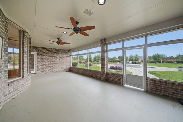 3960 Pebble Brook Drive, League City, TX 77573
