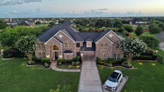 3960 Pebble Brook Drive, League City, TX 77573