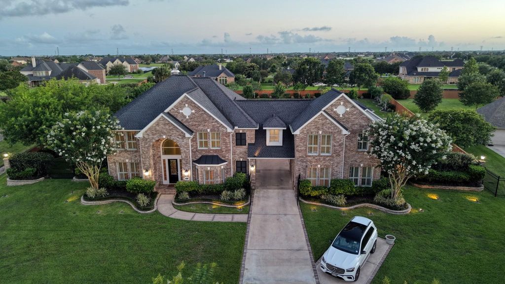 3960 Pebble Brook Drive, League City, TX 77573