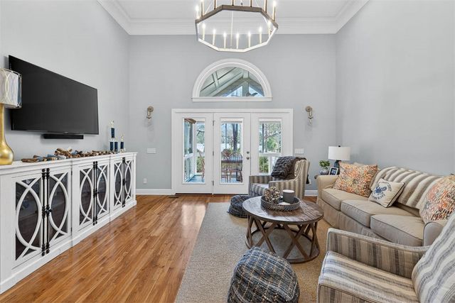 1033 Mayflower Road NE, Townsend, GA 31331