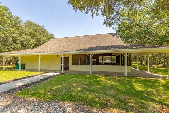 1033 Mayflower Road NE, Townsend, GA 31331