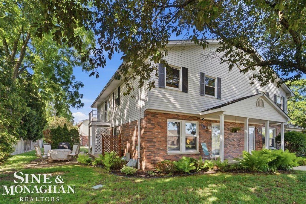935 Brown Street, St Clair, MI 48079