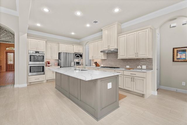 122 Coral Bells Court, Conroe, TX 77304