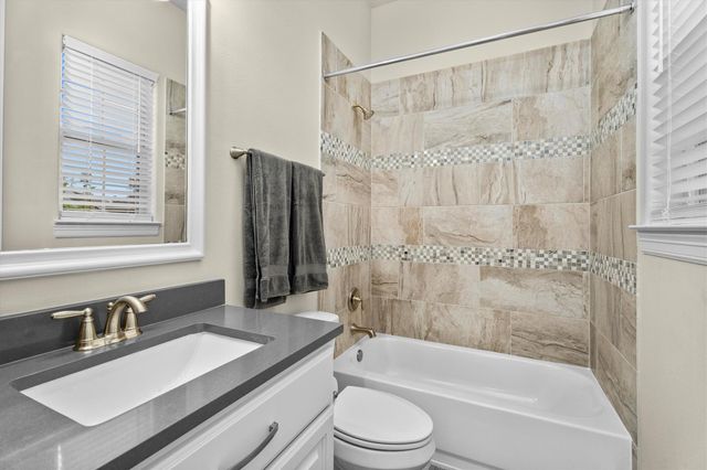 122 Coral Bells Court, Conroe, TX 77304