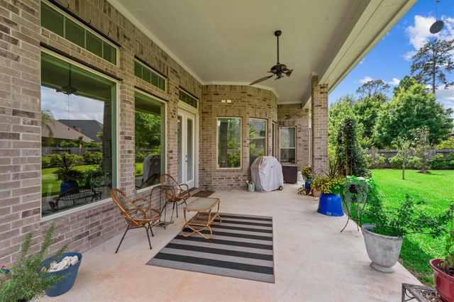 122 Coral Bells Court, Conroe, TX 77304