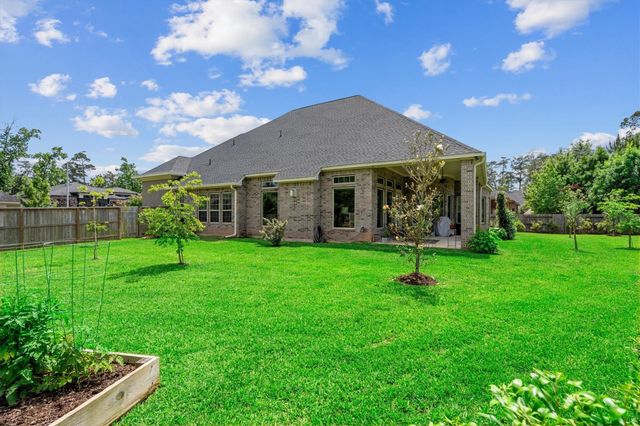 122 Coral Bells Court, Conroe, TX 77304