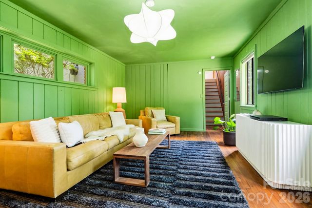 38 Aurora Drive, Asheville, NC 28805