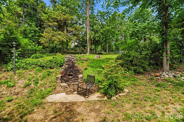 38 Aurora Drive, Asheville, NC 28805