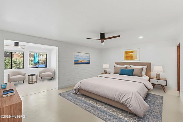 2551 E Cerrada Adelita, Tucson, AZ 85718