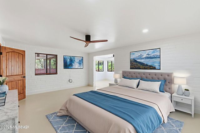 2551 E Cerrada Adelita, Tucson, AZ 85718