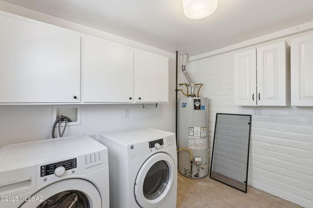 2551 E Cerrada Adelita, Tucson, AZ 85718