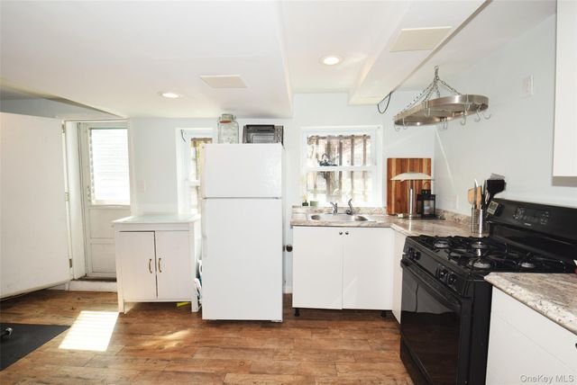 10548 65th Road, Forest Hills, NY 11375