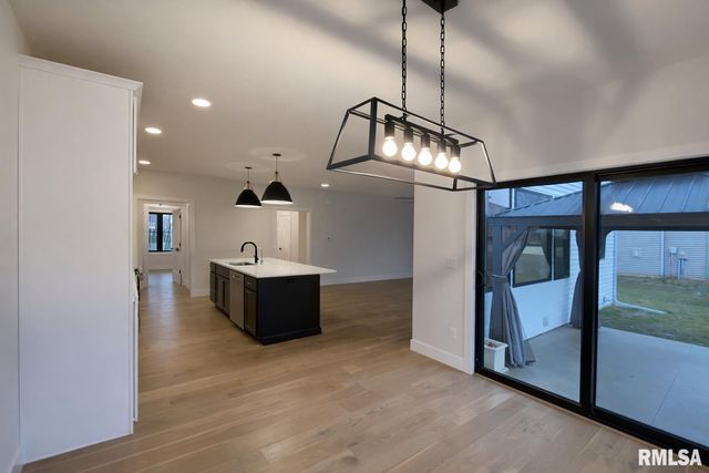 2620 W ARDEN Way, Dunlap, IL 61525