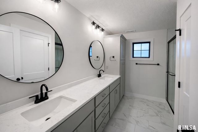 2620 W ARDEN Way, Dunlap, IL 61525