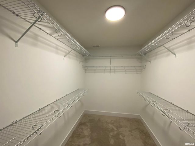 2620 W ARDEN Way, Dunlap, IL 61525