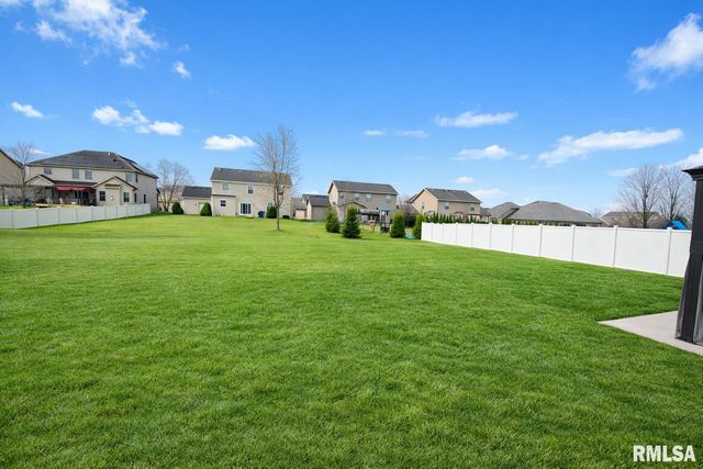 2620 W ARDEN Way, Dunlap, IL 61525