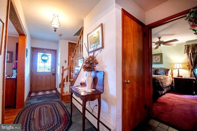 273 OLD STATE RD, Royersford, PA 19468