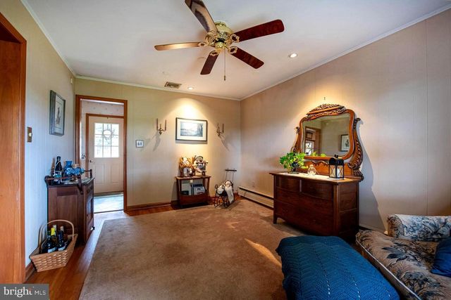 273 OLD STATE RD, Royersford, PA 19468