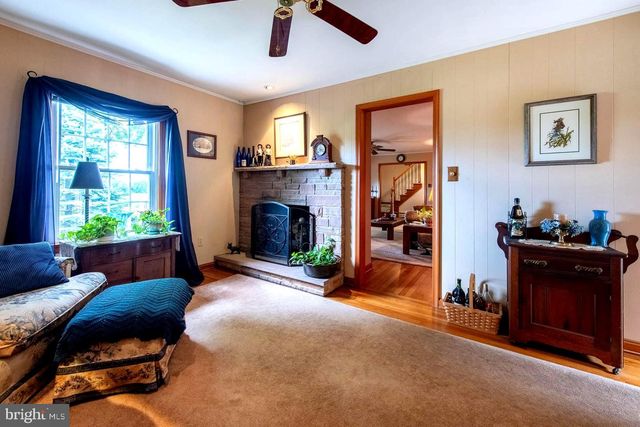 273 OLD STATE RD, Royersford, PA 19468