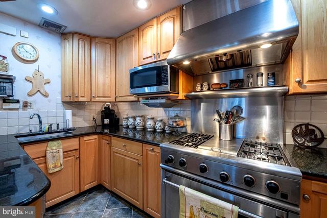 273 OLD STATE RD, Royersford, PA 19468
